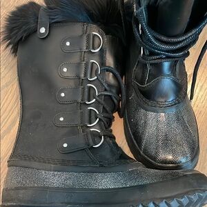 Sorel Black and Gray Winter Boots